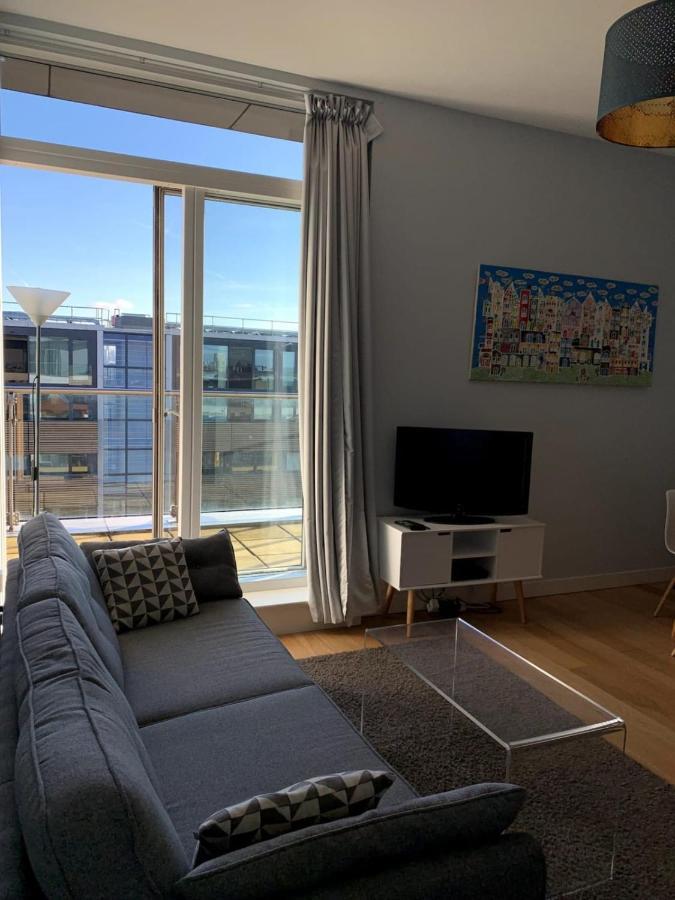 Stylish 2 Bedroom Apartment Лондон Экстерьер фото